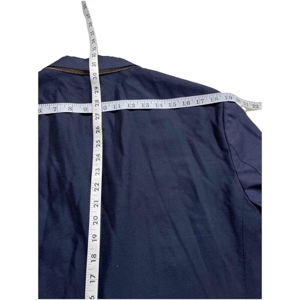 Banana Republic *a small